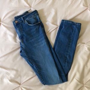 H&M body shaping jeans